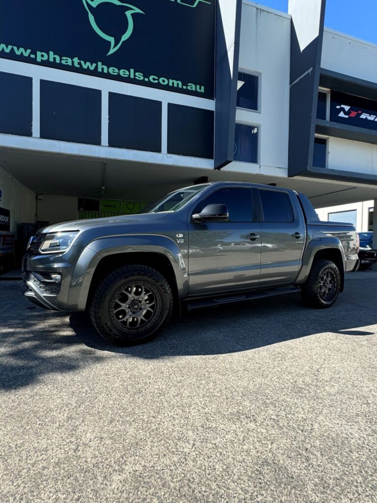 Amarok Black Rock Bolt Falken Wild Peak