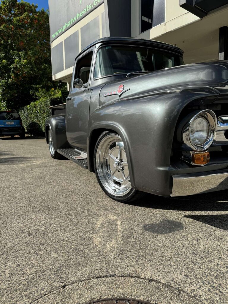 Ford F100 American racing Salt Flat