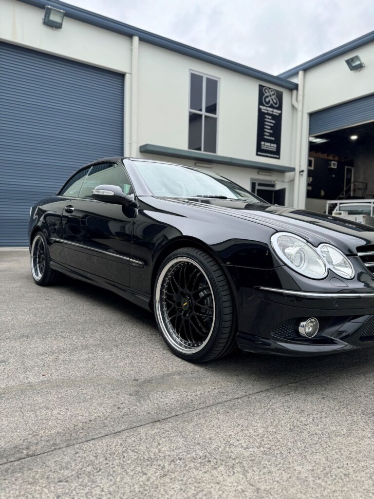 Mercedes CLK Simmons OM1 Kumho PS71